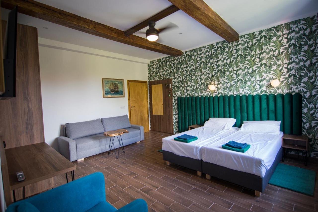 Luxurio Rooms With Baths Livorno Ngoại thất bức ảnh