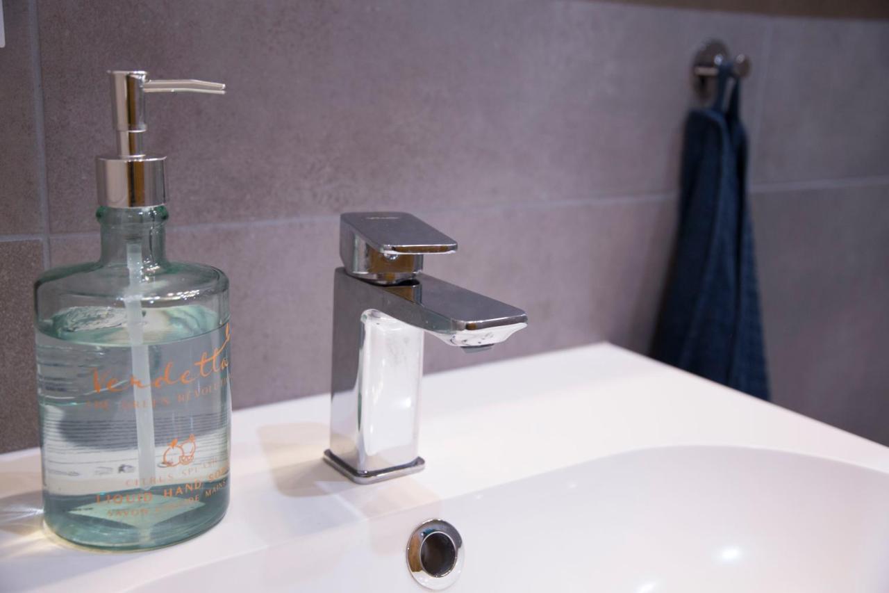 Luxurio Rooms With Baths Livorno Ngoại thất bức ảnh